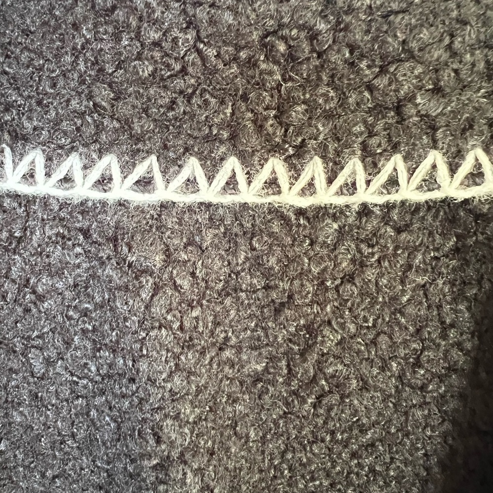 Black and White Tassel Trim Poncho Sweater one size NWOT. Perfect condition - Picture 13 of 14